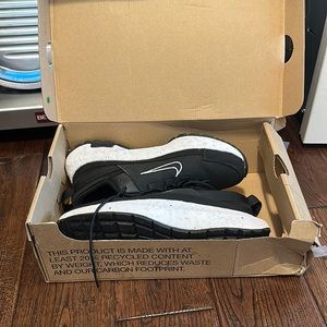 NWT nike tennis shoes